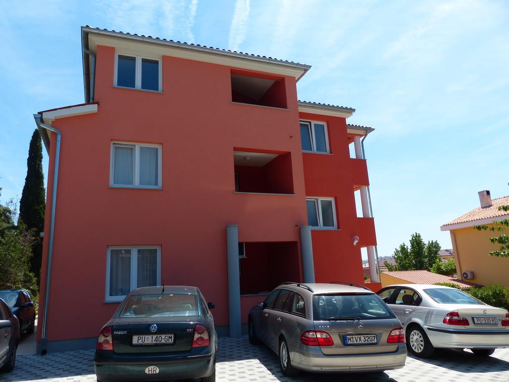 Apartment Luzia Banjole Eksteriør billede