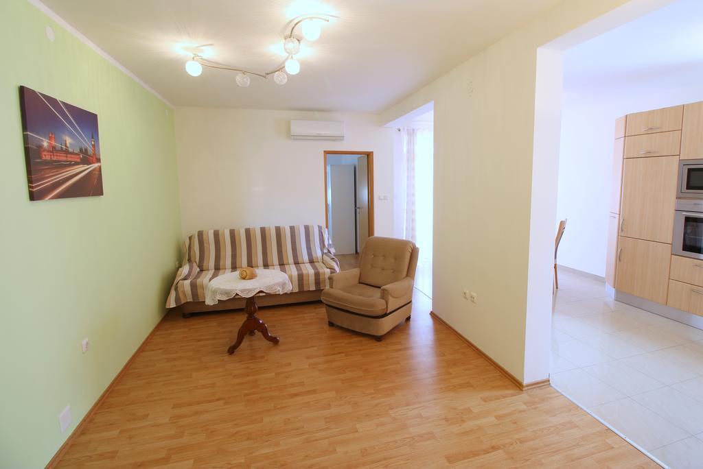 Apartment Luzia Banjole Eksteriør billede