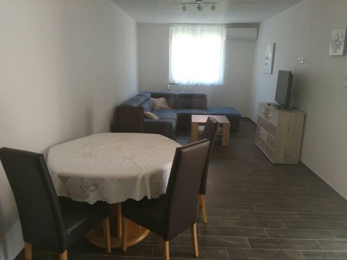 Apartment Luzia Banjole Eksteriør billede